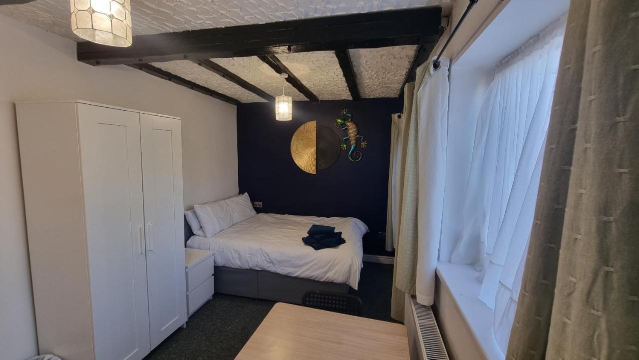 En Suite Room With Kitchen Facilities Nottingham Eksteriør bilde