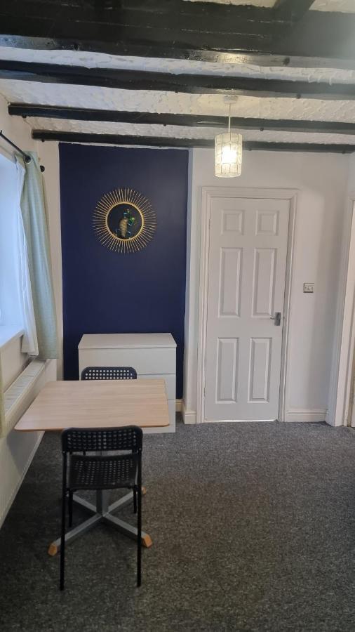 En Suite Room With Kitchen Facilities Nottingham Eksteriør bilde